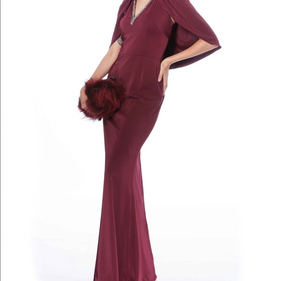 David Meister embellished V-Neck gown - Picture 6 of 8